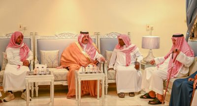 أمير حائل يواسي أسرة الطلال في وفاة فقيدهم فرج بن سليمان الطلال