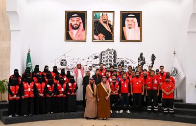 محافظ الطائف يكرّم متطوعي الهلال الأحمر بالمحافظة