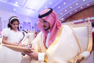 الأمير فواز بن سلطان يدشّن النسخة الثانية من الملتقى العالمي للورد والنباتات العطرية بجامعة الطائف