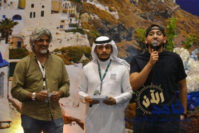 الكوادر السعودية تبدع في سماء (سانتوريني)