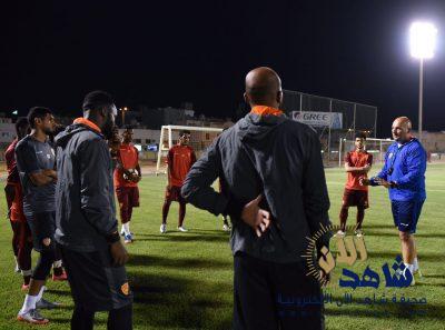 القادسية يواصل تدريباته بقيادة البياوي .. بحصة صباحية و مسائية