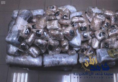 جمرك البطحاء يُحبط محاولة تهريب قرابة 420 ألف حبة كبتاجون