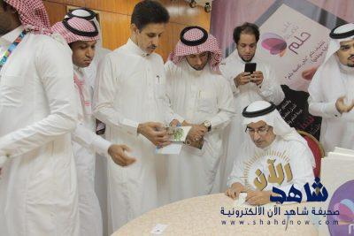 الدكتور نجيب الزامل: الشباب الأحسائي يعشق العمل التطوعي