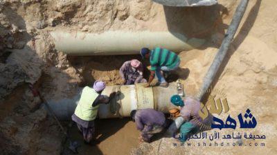 اصلاح الكسر المفاجئ لخط الصرف الصحي بالعمران