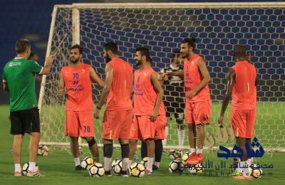 الاتفاق ينهي استعداداته للقادسية والرئيس يطالب اللاعبين بالمستوى والروح