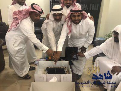 ادارة العلاقات العامة بتعليم الاحساء تكرم زميلهم