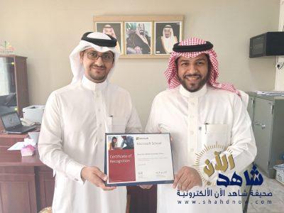 ثانوية عمير تنظم إلى برنامج مدارس ميكروسوفت