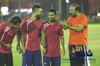 العدالة والجيل حبايب ويدعم قبضته بثلاثي