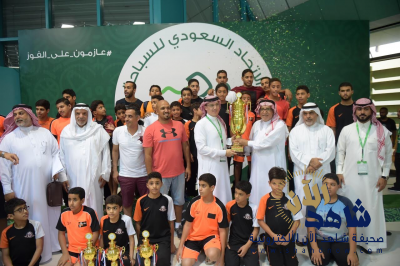 تتويج الصفا بكأس بطولة المملكه للسباحه