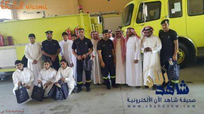 متوسطة الكلابية تشارك فريق بادر التطوعي تكريم رجال الدفاع المدني