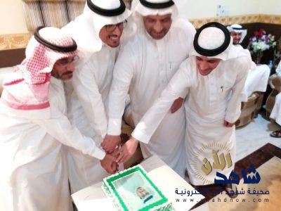 معلمو متوسطة عمر بن الخطاب يحتفلون بالمعيلي