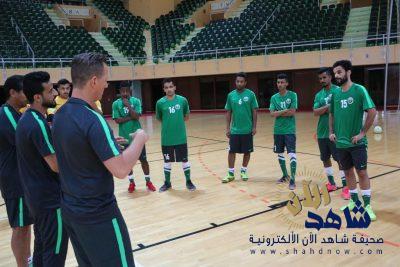 منتخب الصالات يؤدي تدريباته