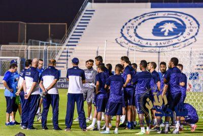 ملعب الهلال يعد الفتح لمواجهة الشباب