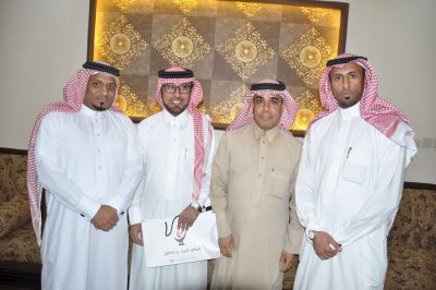 شاهد الآن تكرم المعلم المتميز “خالد المرشد”