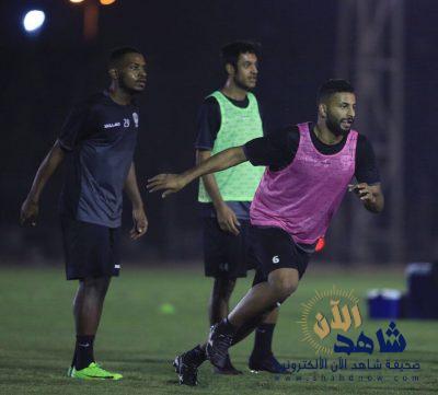 السليمي يركز على بناء الهجمات في تدريب هجر