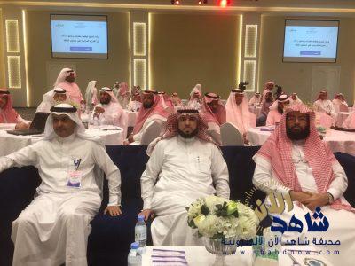 بمشاركة أكثر من ٤٠ إدارة تعليمية مدير تعليم الأحساء يدشنً ورشة مهارات فطن