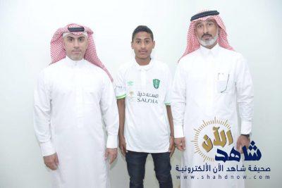 “الأهلي ” يتعاقد مع لاعب ناشئي القارة ونجم المنتخب حسن العلي