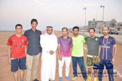 شاهد الآن تزور فريق الحمراء بالجشة وتدعمهم مادياً وإعلامياً في بطولة نجماوي ٣