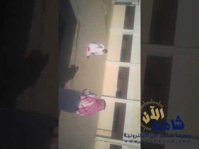 تفاصيل الحادثة المرعبة داخل مدرسة المويلح.. مطالب «أبو سكين» المهدد بقتل رضيعه