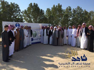 طلاب ثانوية الحرمين يشاركون في حملة تشجير غابة جواثا لمشروع المنتزه الوطني