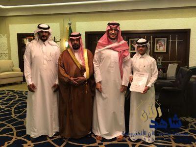 نائب أمير المنطقة الشرقية يستقبل الطالب الجزيري