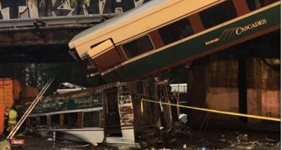 انحراف قطار عن مساره في واشنطن وقتل عدد من الركاب