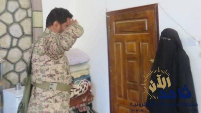 بن دغر يوجه بصرف 10ملايين ريال لأم الشهداء الستة واعتماد راتب شهري