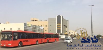 بالصور.. انطلاق خدمة النقل العام في الرياض وجدة
