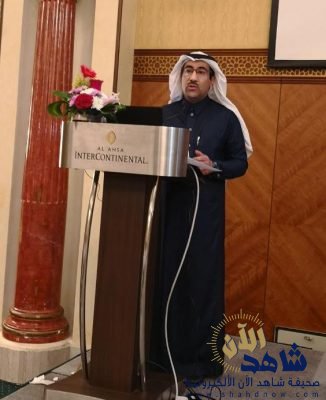 الوحيمد يتغنى بمعشوقته للرعيل الاول ويسترجع عشق الامير خالد الفيصل لها