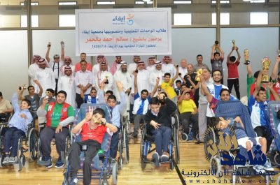 مدير عام فرع وزارة العمل بالشرقية يتفقد أعمال جمعية المعاقين ( إيفاء )