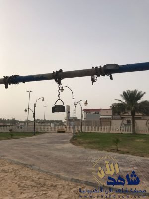 حديقتنا تتحول اخرابة لاصيانه ولازراعة والخدمات فيها صفر