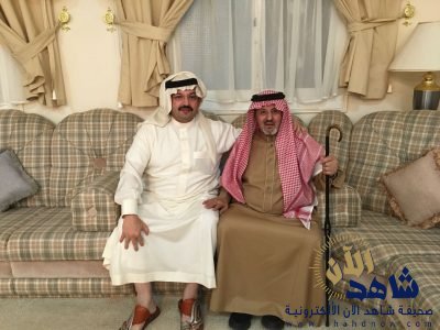 نائب أمير عسير الأمير تركي بن طلال يزور الشيخ تركي المتحمي بمنزله بطبب