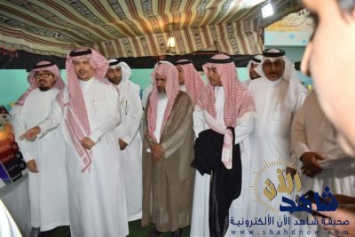 “العيسى” يفتتح معرض ( بالرفق نسمو ) بمتوسطة صهيب الرومي في العيون