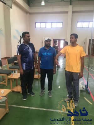 ثانوية الرياض تنظم بطولة الريشة