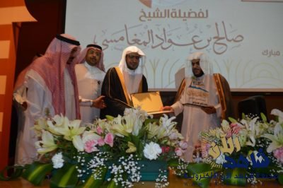 المغامسي: كنت معجبًا بنزار قباني وتأتيني دواوينه الممنوعة بطريقة ما