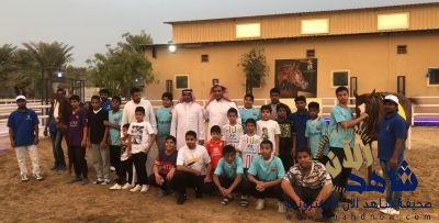 أبناء دار التوجيه في زيارة لمربط القناص