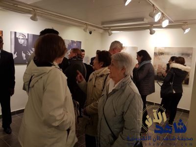 تعريف إنجازات المرأة السعودية في معرض ” لغتان ” للفنانة التشكيلة إيمان الجشي والفنانة ريم البيات بمدينة مالمو السويدية