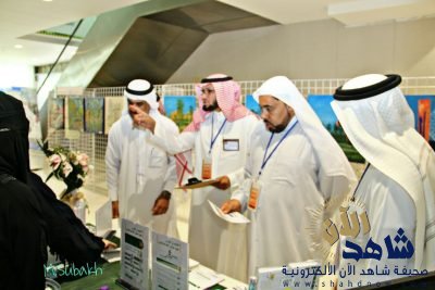 زوار عمل القطيف يشيدون بموقع الثقافة العمالية