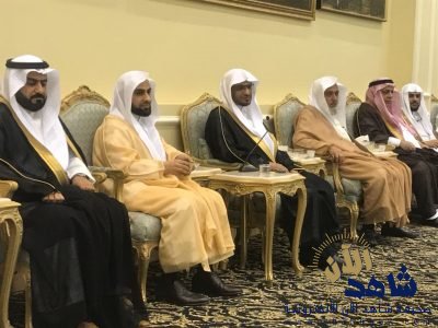 أسرة الجعفري الطيار تستقبل الشيخ المغامسي وتهديه مؤلفات أبنائها