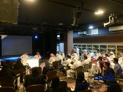 (عالم صوفي) يشعل فتيل النقاش في المقهى الثقافي بفنون الأحساء