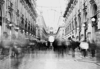 اتسال دوما لما الغرباء اجمل ؟؟ !!