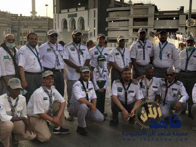 مدير النشاط الكشفي بوزارة التعليم يزور بادر ويشارك في خدمة المعتمرين