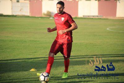 العيسى نجم الوسط بالنجوم : قادرون على الظهور بمستوى رائع أمام جدة