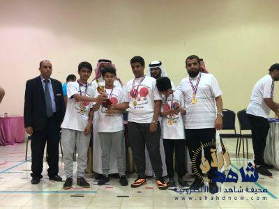 متوسطة تحفيظ القرآن الكريم تتفوق في بطولة تنس الطاولة