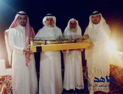 السبيعي يكرم الدكتور الهاشمي