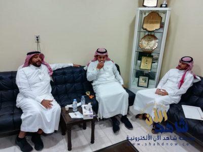 وفد من مؤسسة عبدالمنعم الراشد تزور نادي الروضة بالجشة