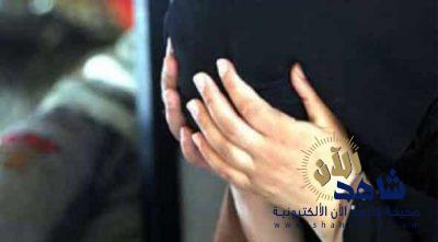 رجل غاضب بـ مطار جدة يتهم زوجته بالخيانة ويطلقها وسط ذهول المسافرين