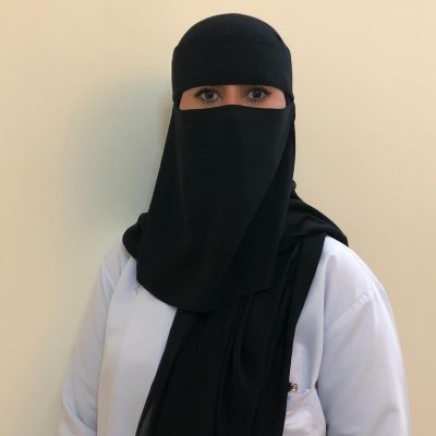 الإخصائيه خلود الحمود تشارك بورقة علمية في المؤتمر العلمي للجمعية السعودية للعمود الفقري