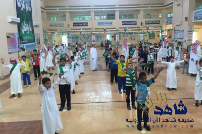 مواطن يعتدي على طالبَين داخل مدرسة.. وشرطة العزيزية تحقق