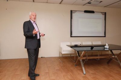 معهد إعداد القادة يعقد ورشة عن دور المدقق الداخلي والخارجي